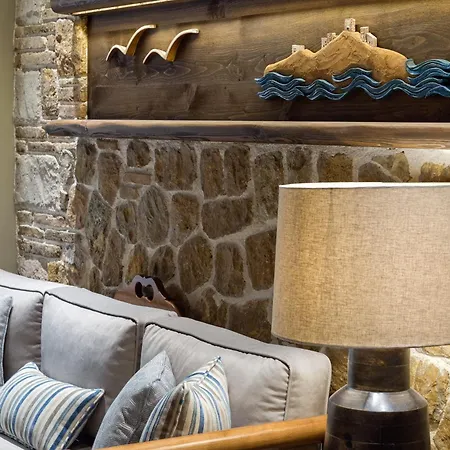 Estia Boutique Lejlighedshotel 4*